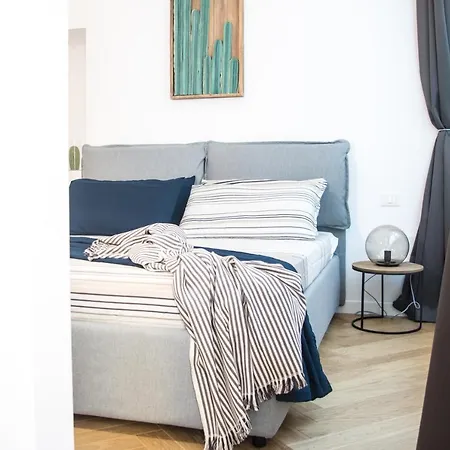 Just Urban - Modern Loft In Center V Giornate דירה מילאנו