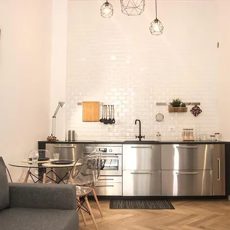 Just Urban - Modern Loft In Center V Giornate דירה *
